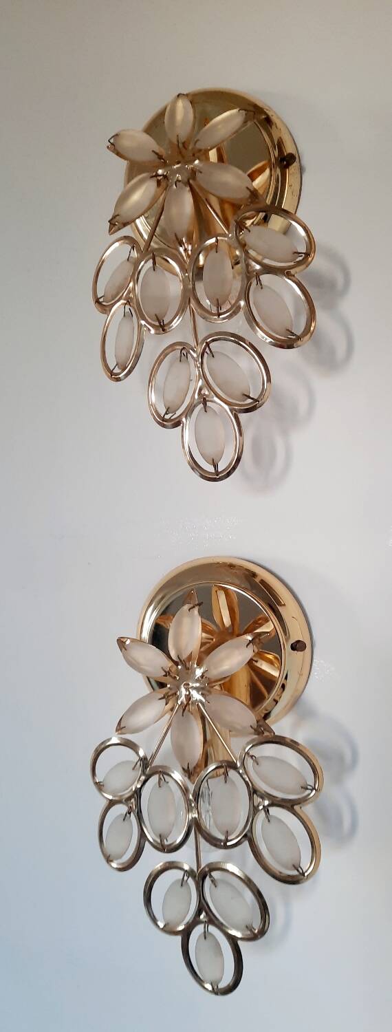 Golden tassel wall light