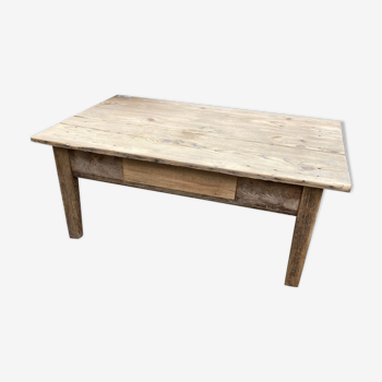 Pine coffee table in its juice