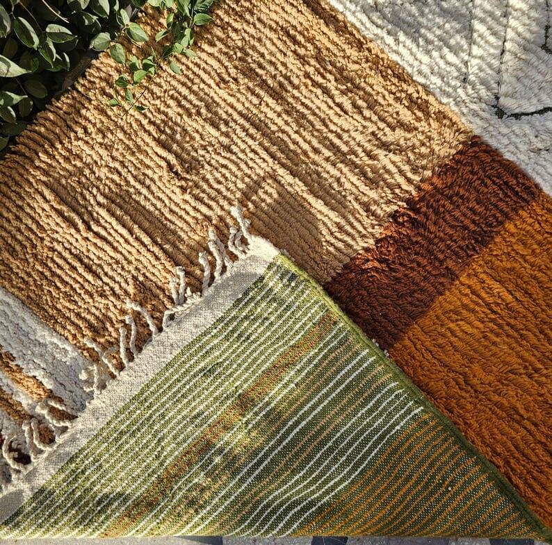 Handmade traditional beni ourain rug, size 2/3 m.