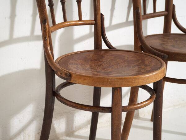 Antique Parisian café-style chairs (c. 1920). Set of 6, no. 3