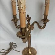 Antique 3-light table lamp in bronze in the Louis XVI style - 2 kg