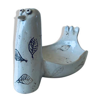 Large empty pocket or cup made of bird ceramic