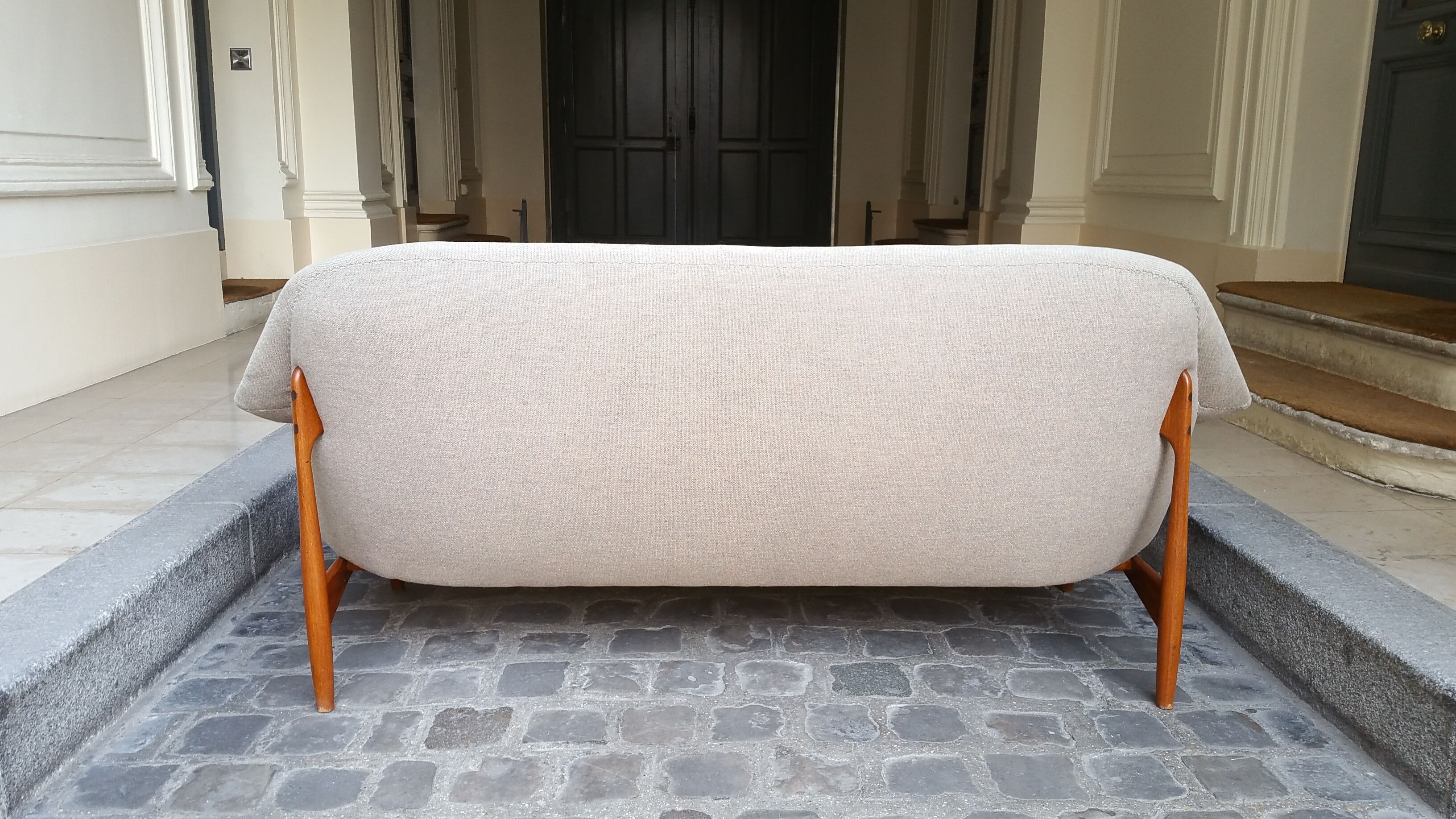 Sofa organic Danish Ib Kofod - Larsen for Carlo Gahrn of 1957