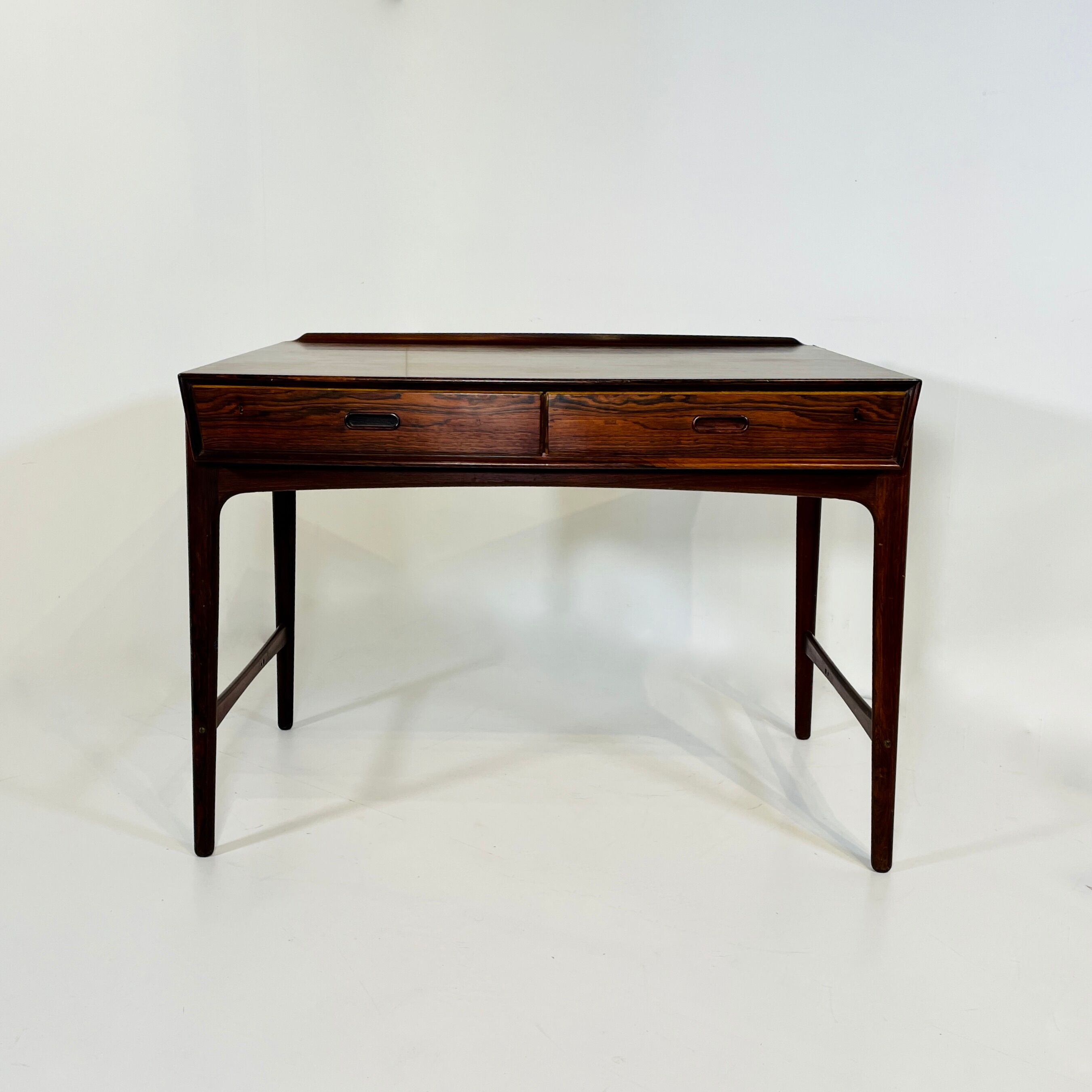 Bureau en bois de Svend Aage Madsen, Danemark années 1960s.