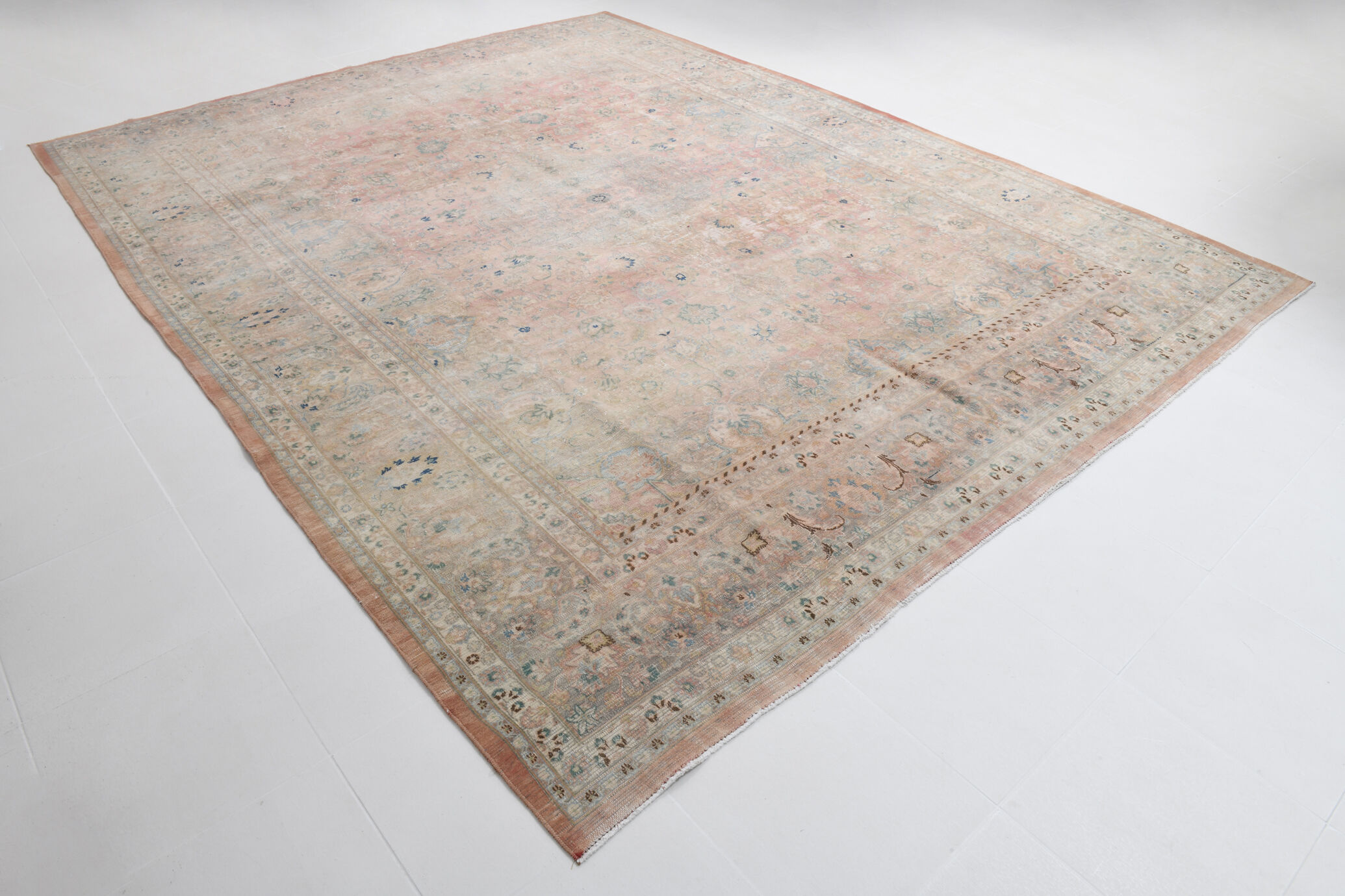 Classic persian rug, 301x385cm