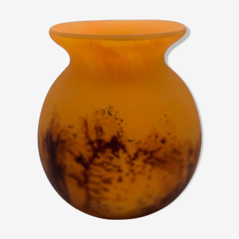 Vase en verre marmoréen