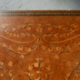 Musical coffee table of triangular shape, fruit wood, tray and feet with marquetry décor