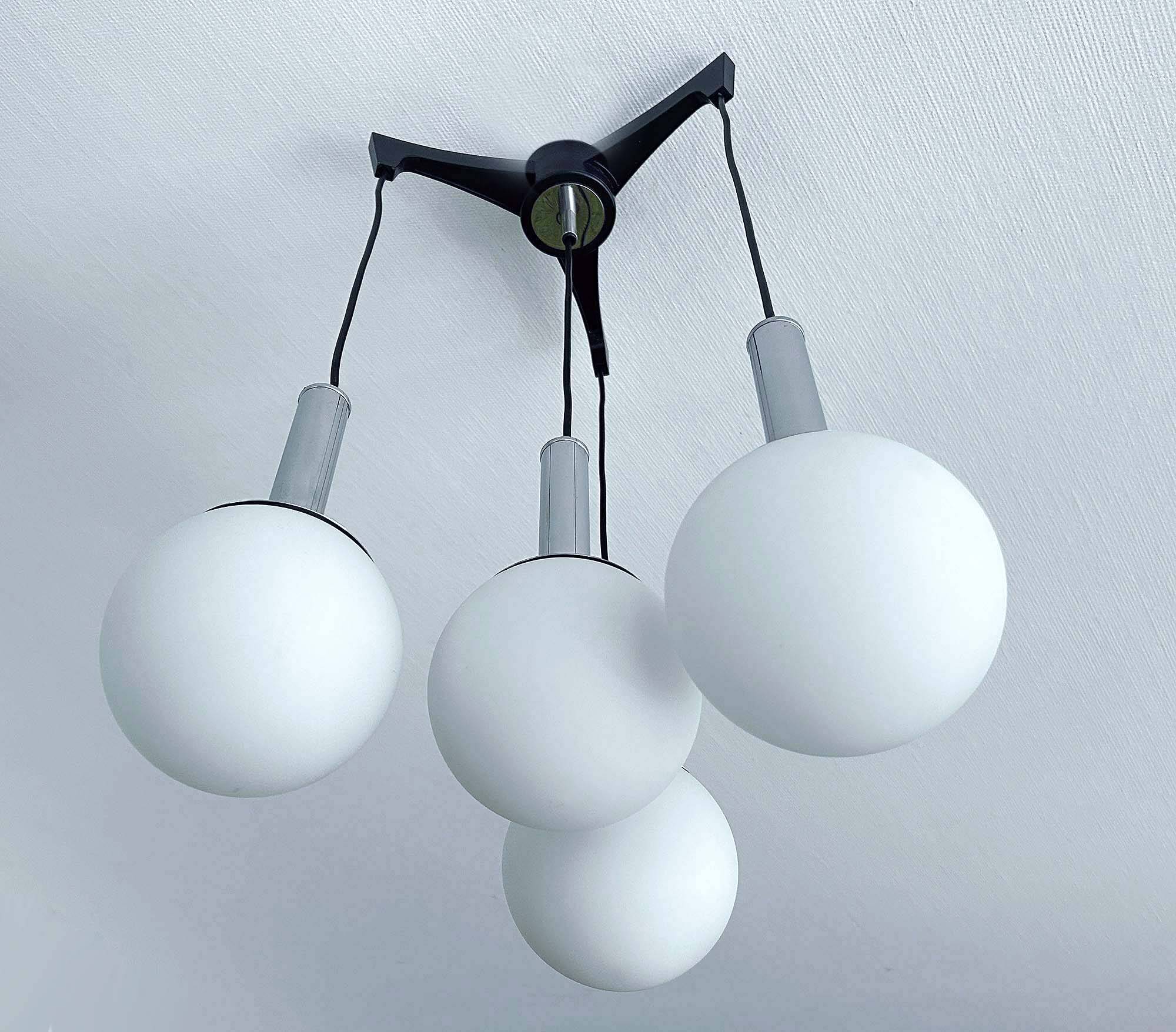 Vintage Design 70's Suspension
