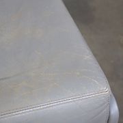 Vintage grey cow leather bauhaus design armchair by Ahrend de Cirkel