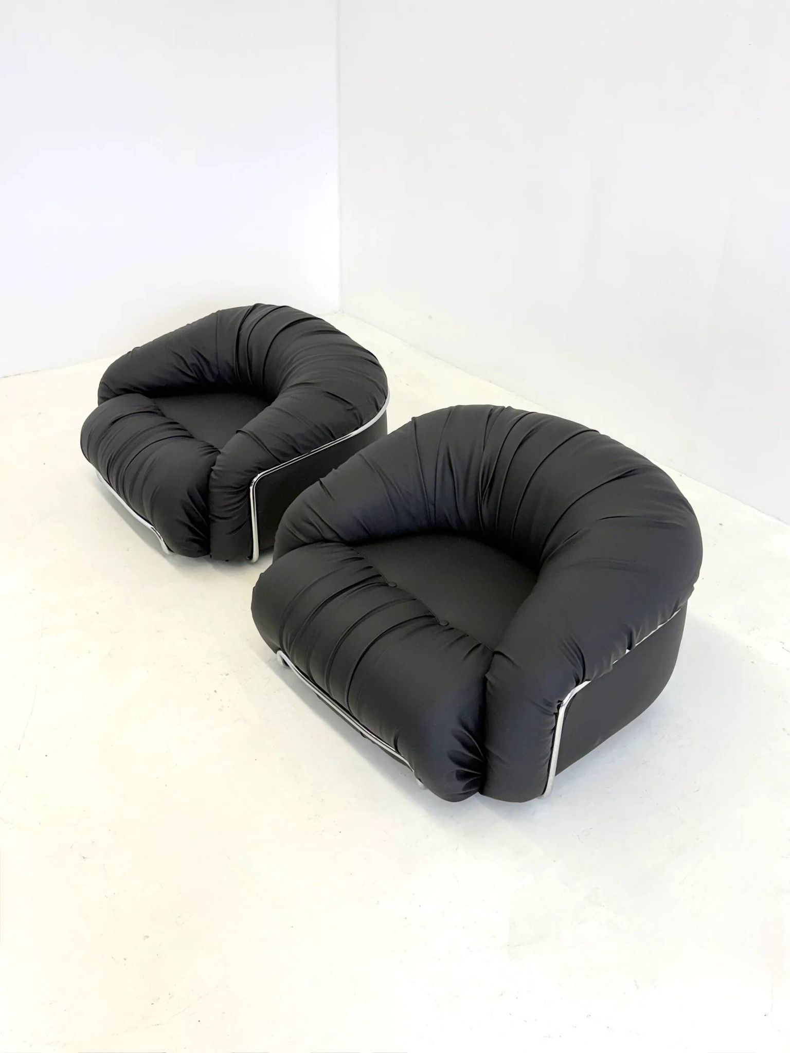 Italian Space Age armchairs in black
