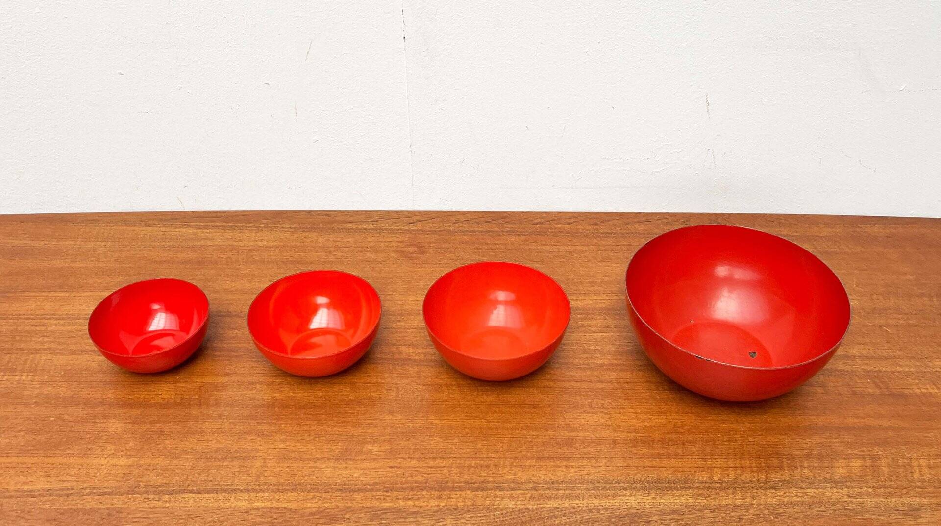 Modern mid-century red enamel bowl sets by Kaj Franck for Finel, Finland, 1960s, set of 4.