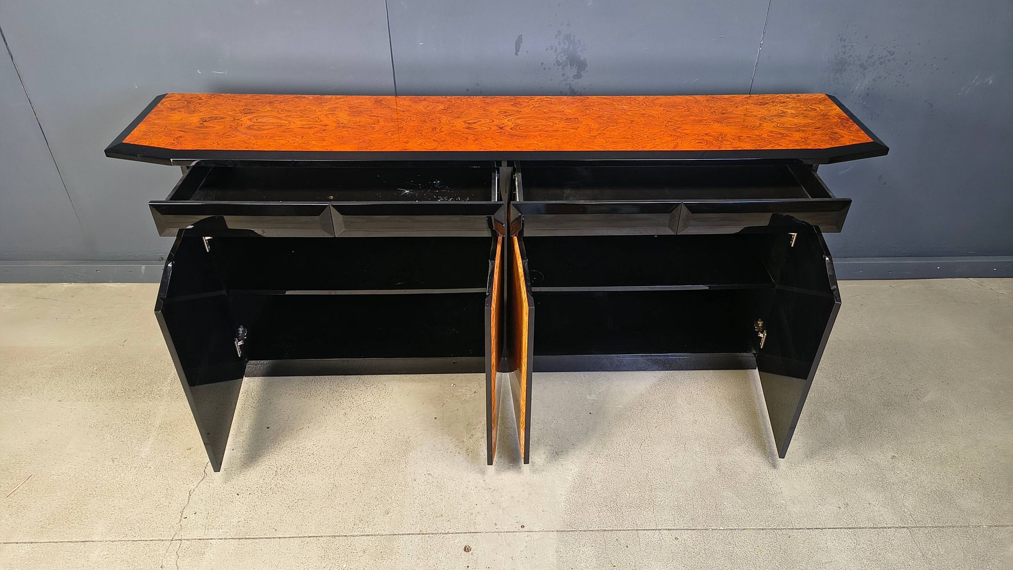 Vintage lacquer and burl wood credenza, 1980s