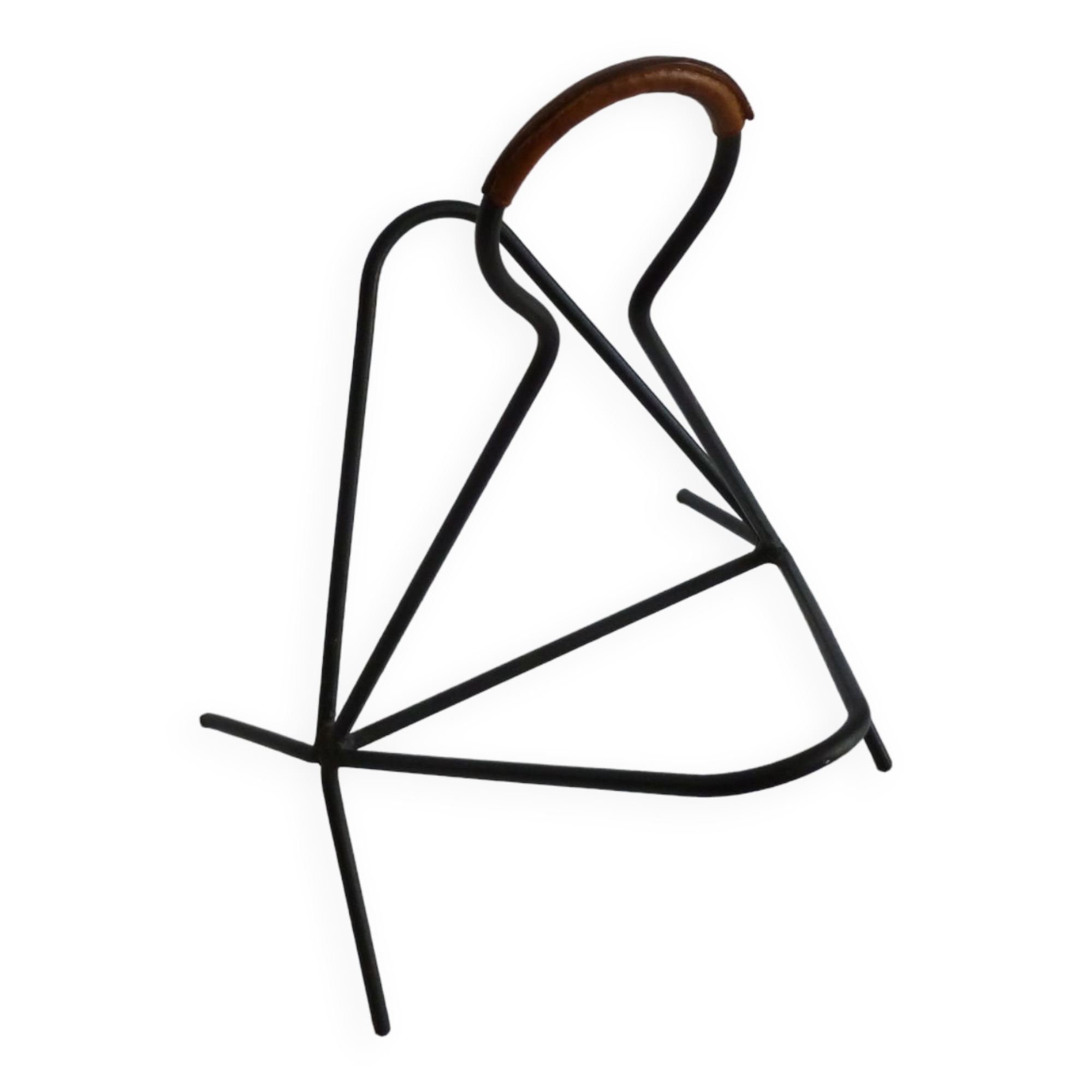 Leather-covered metal magazine holder