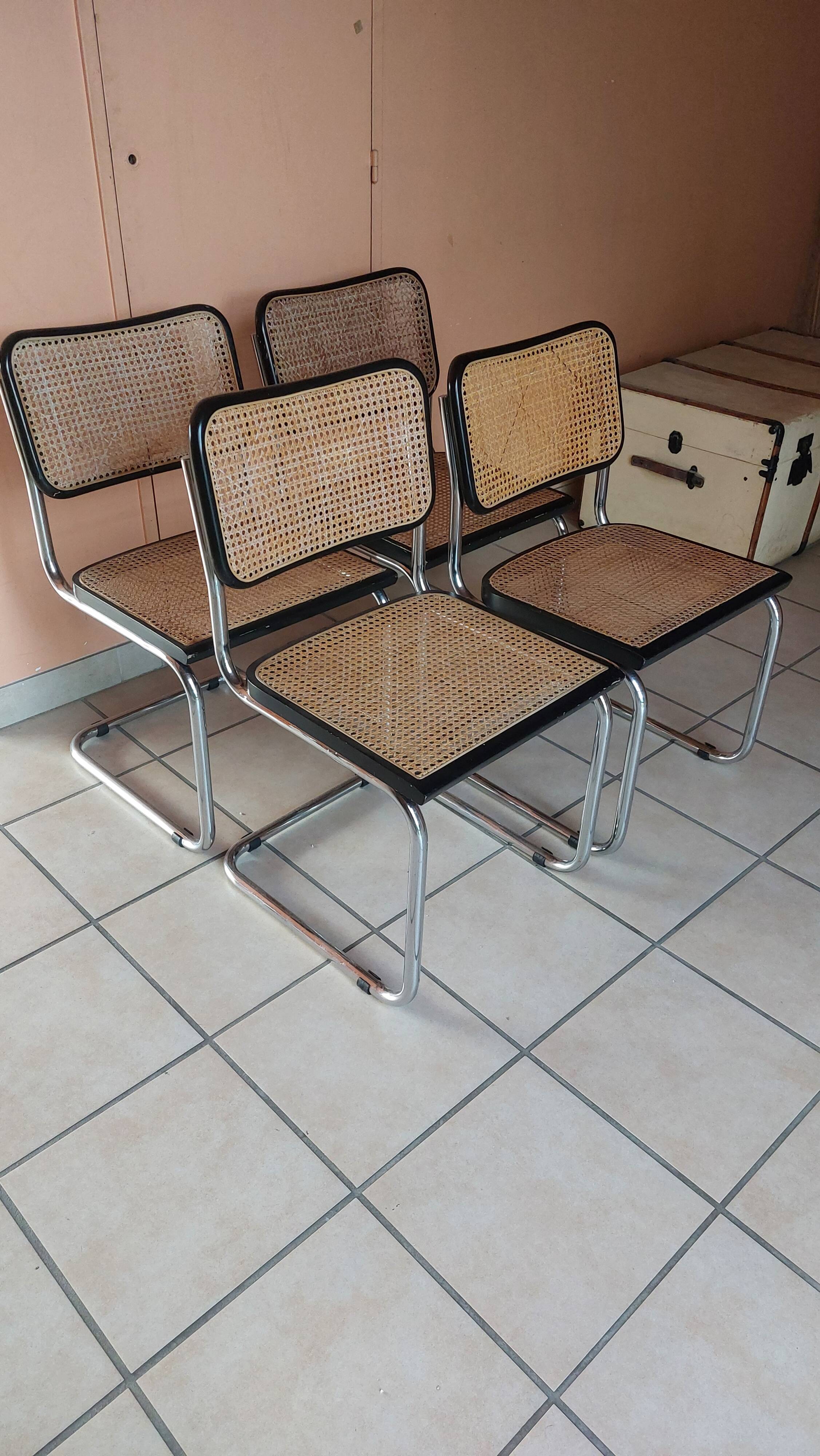 Set of 4 Cesca B32 chairs
