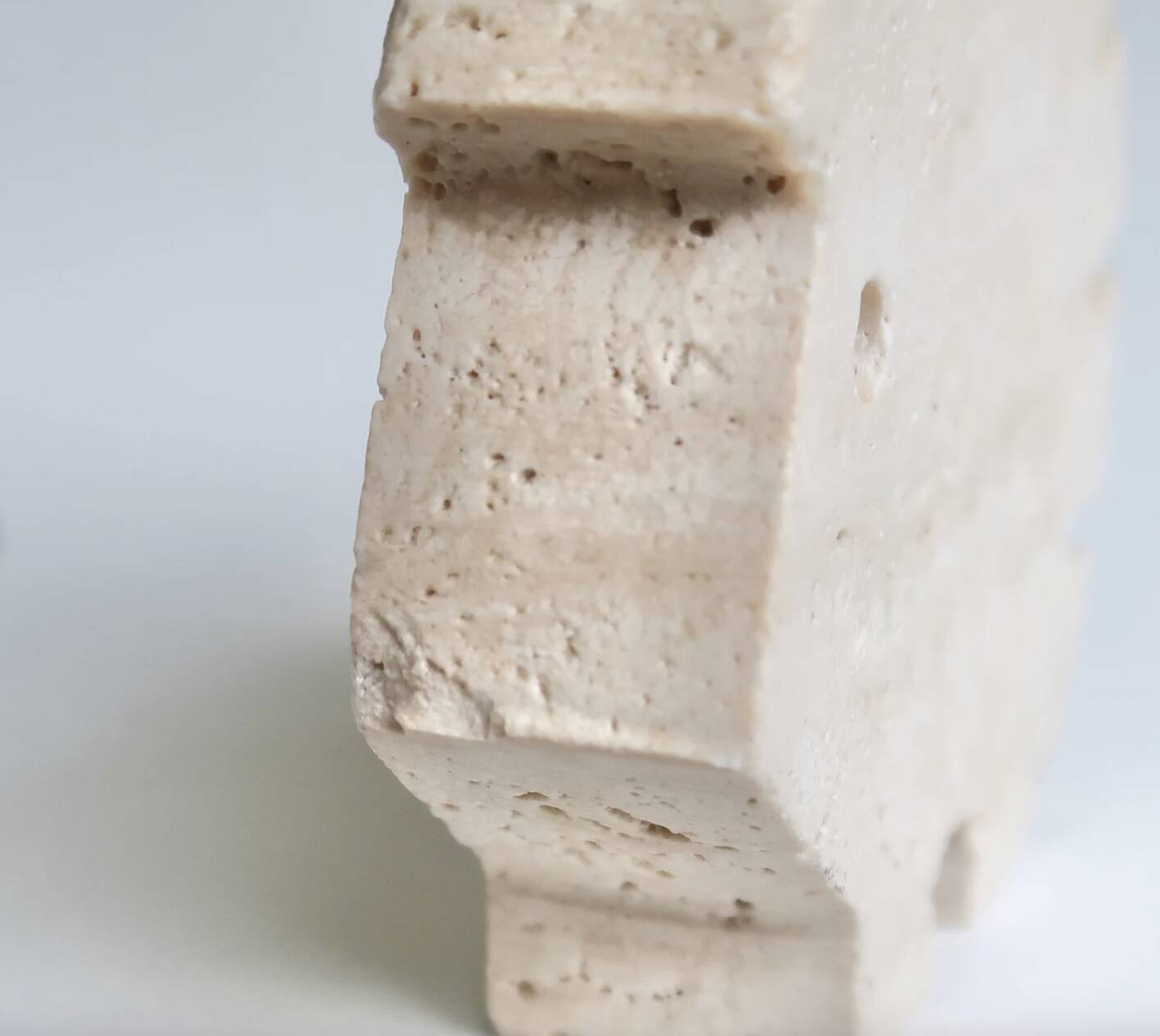 Fratelli Mannelli travertine hedgehog sculpture, 1970s