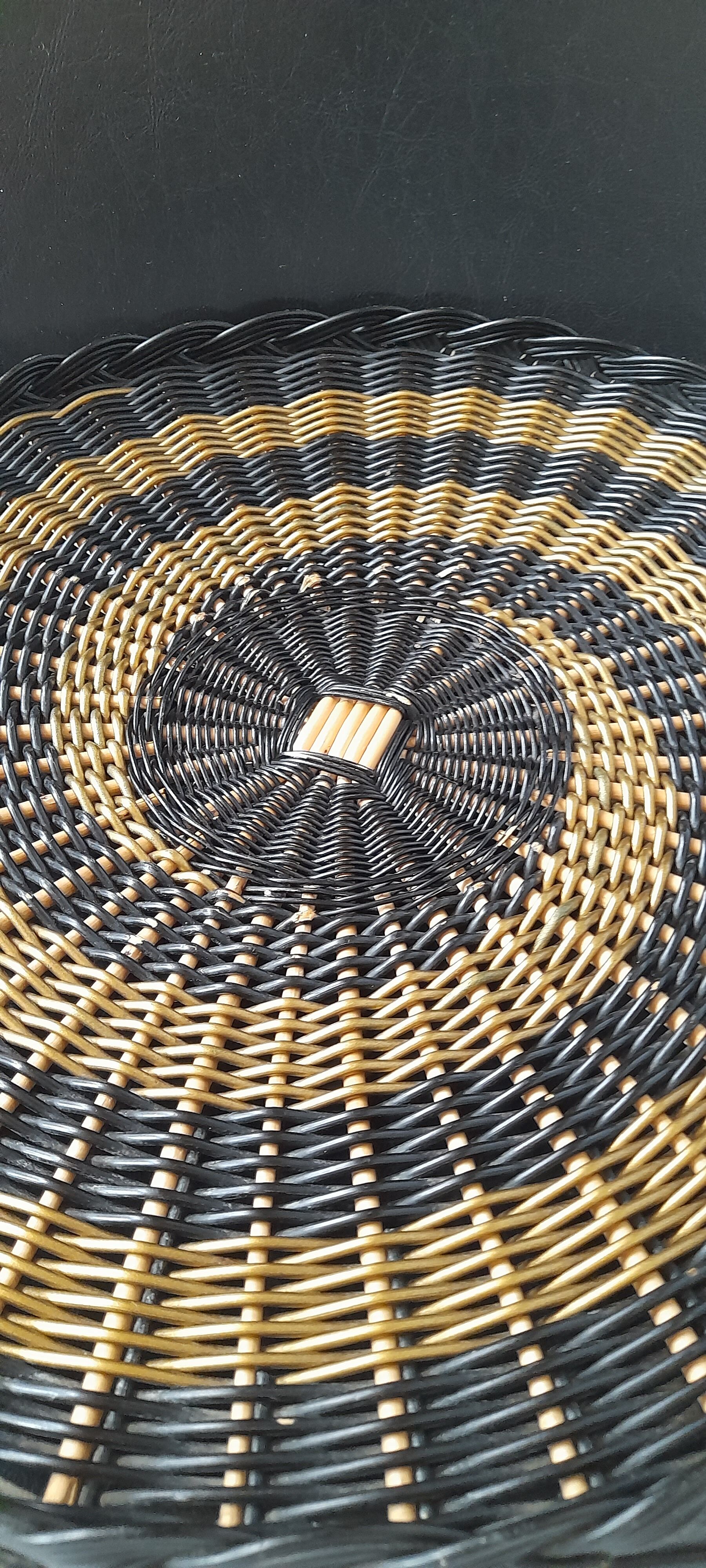 Braid wicker top, spiral