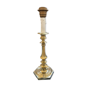 Pied de lampe doré en cuivre