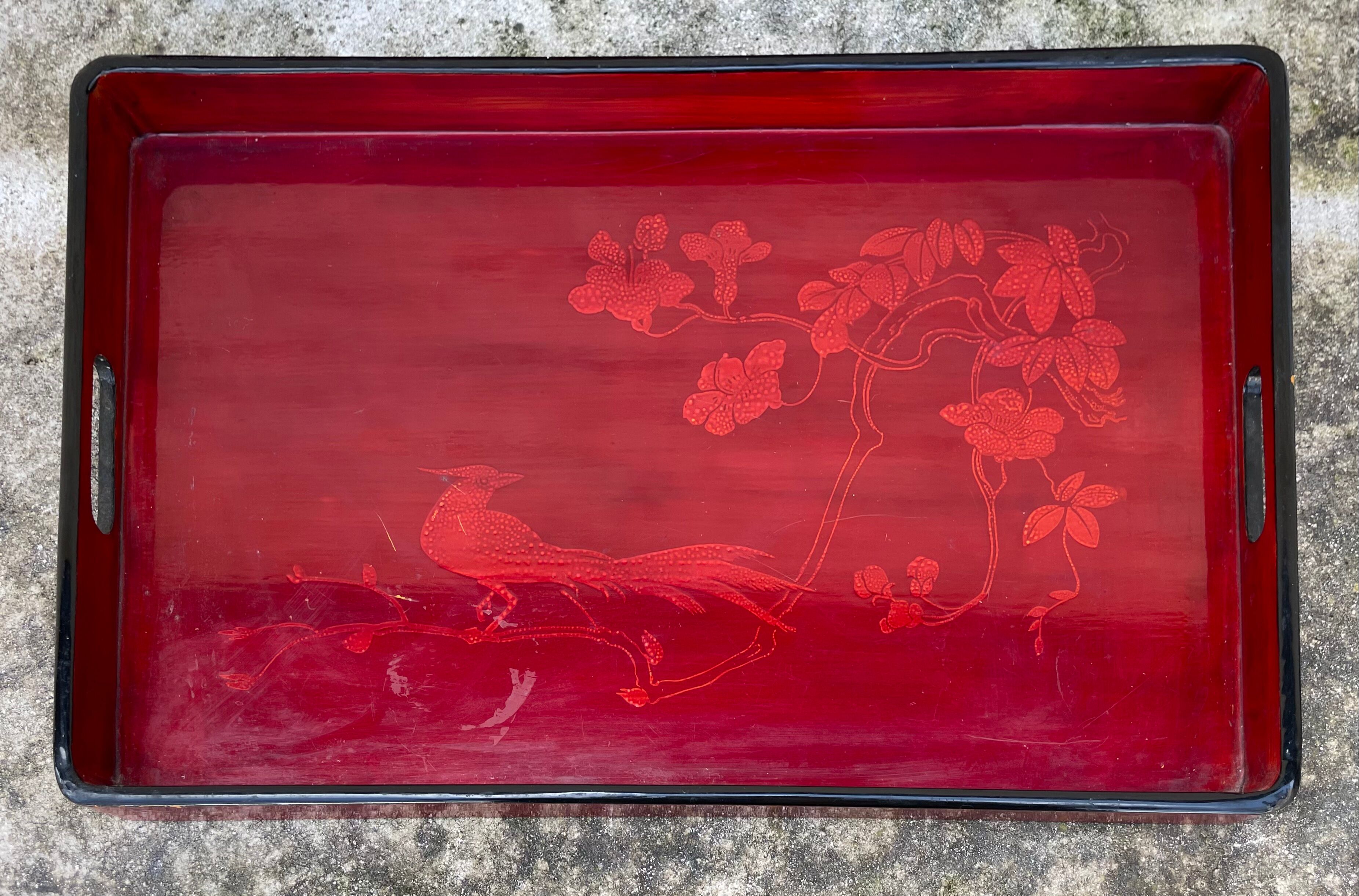 Tops 3 sizes in red lacquer with Japanese floral pattern XXth