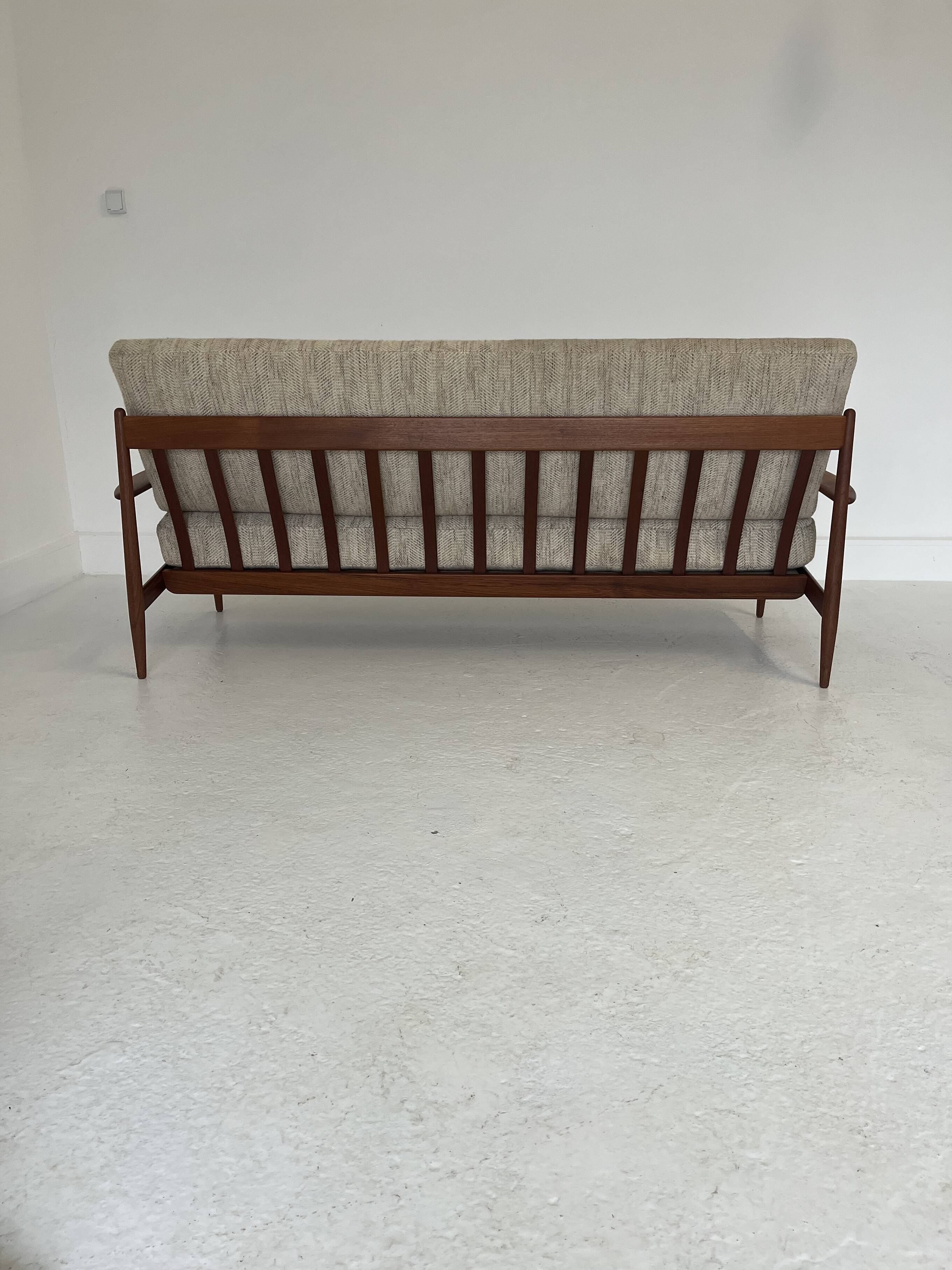 Teak Sofa FD 118 by Grete Jalk for France & Daverkosen, 1950s