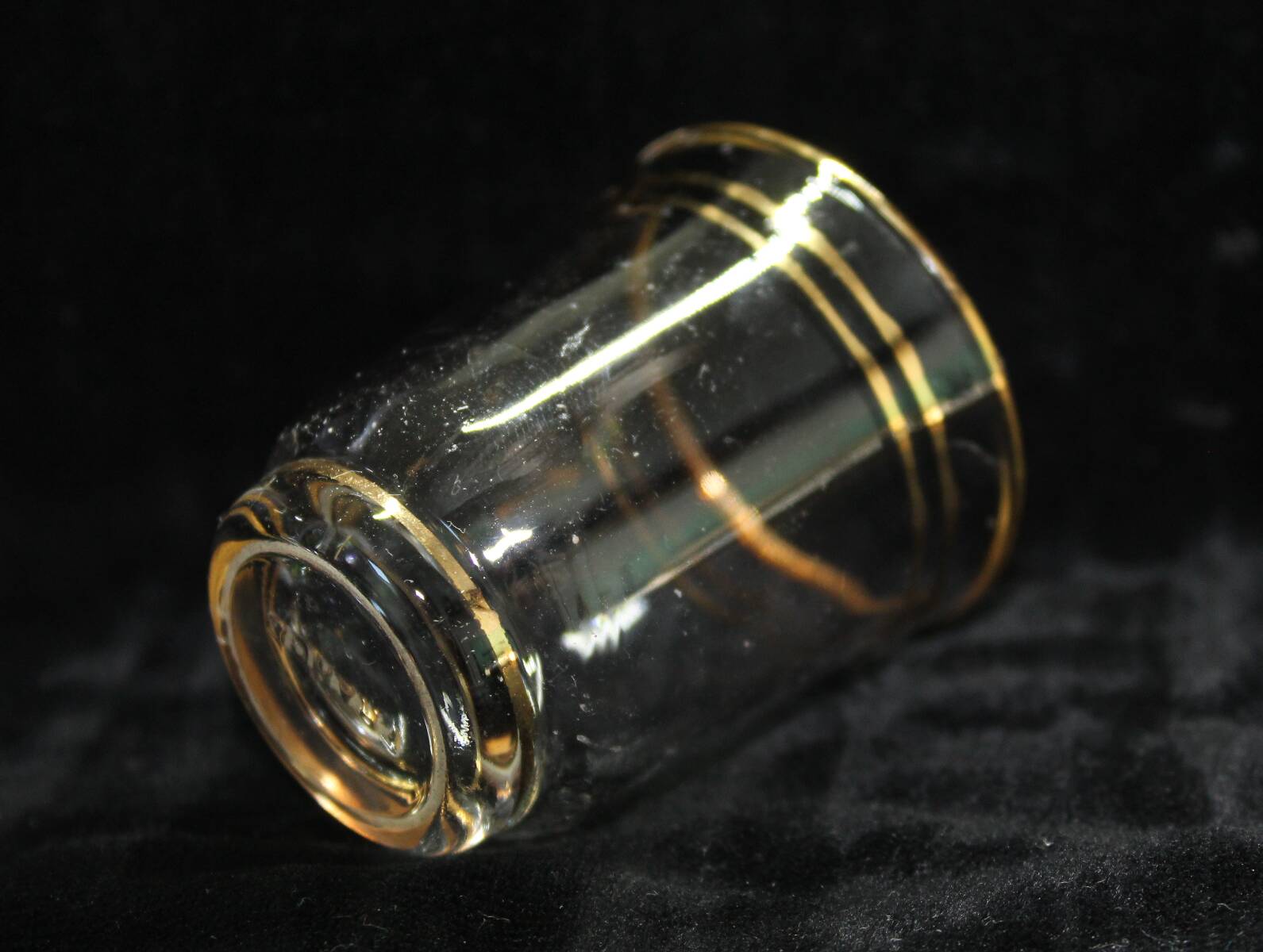 Set of 5 liqueur glasses with golden threads - Art Deco 1940 certified