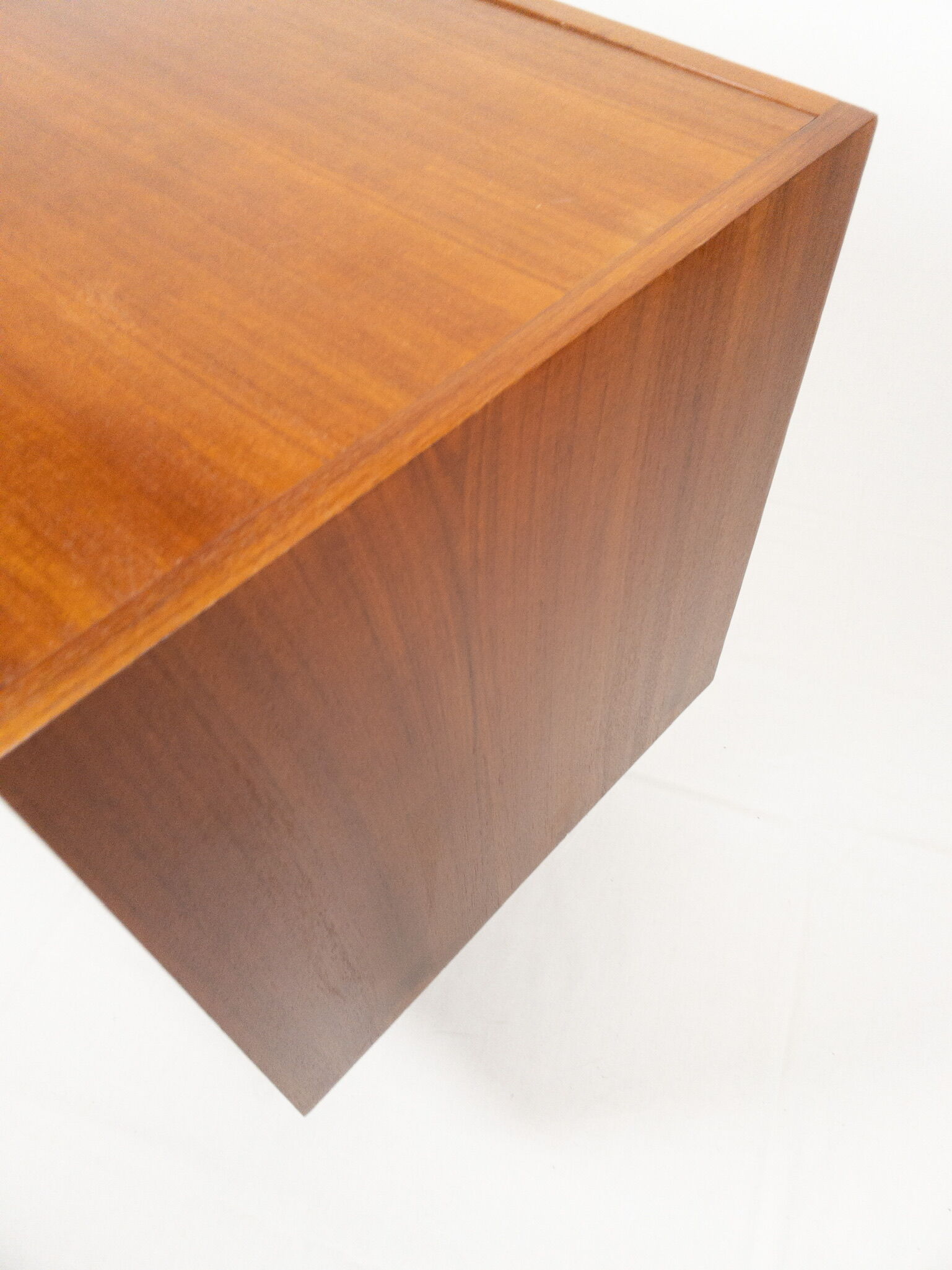 Commode coiffeuse en bois de Paul Geoffroy
