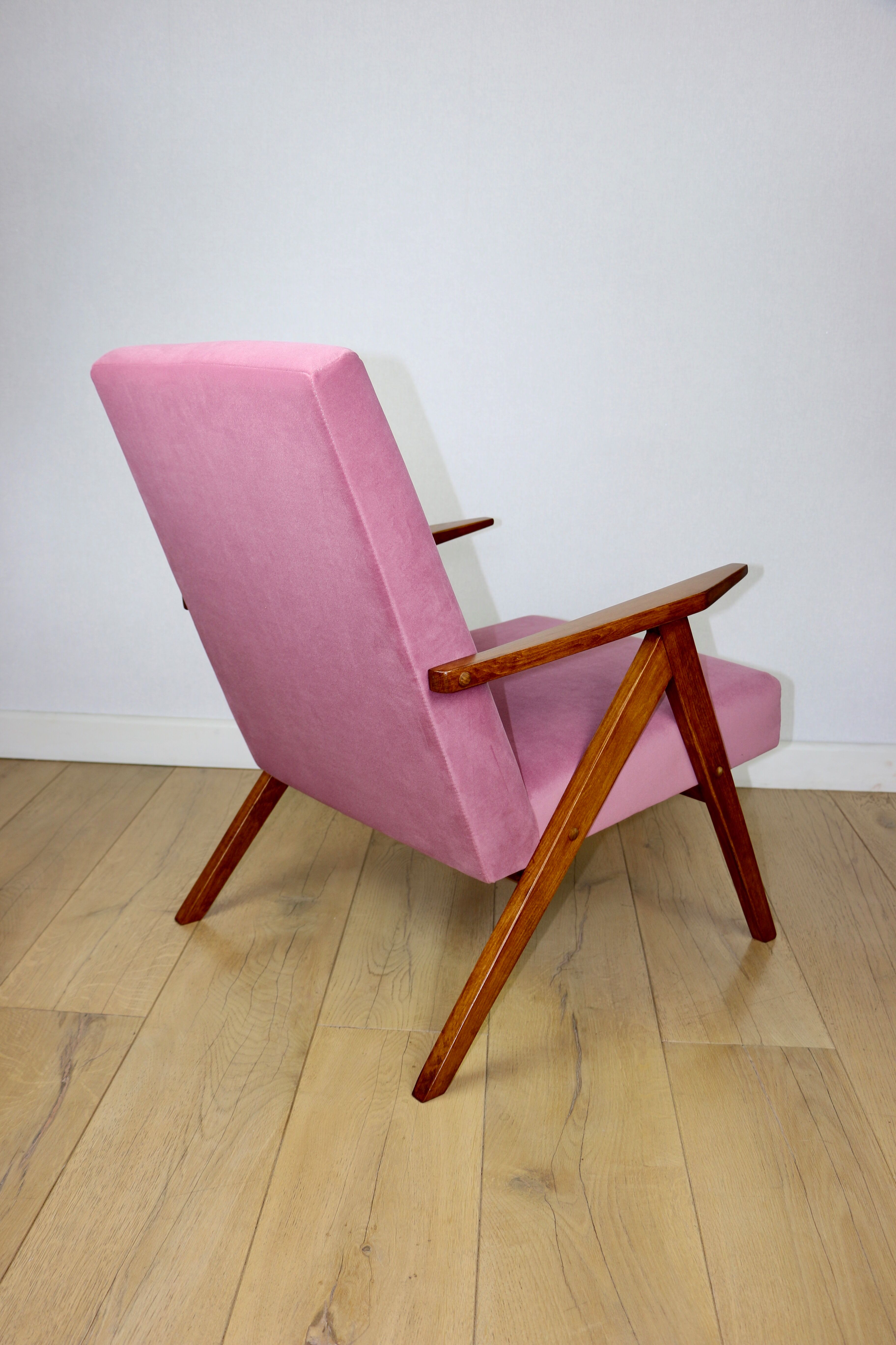 Vintage armchair B-310 VAR pink Jade structural 1970s