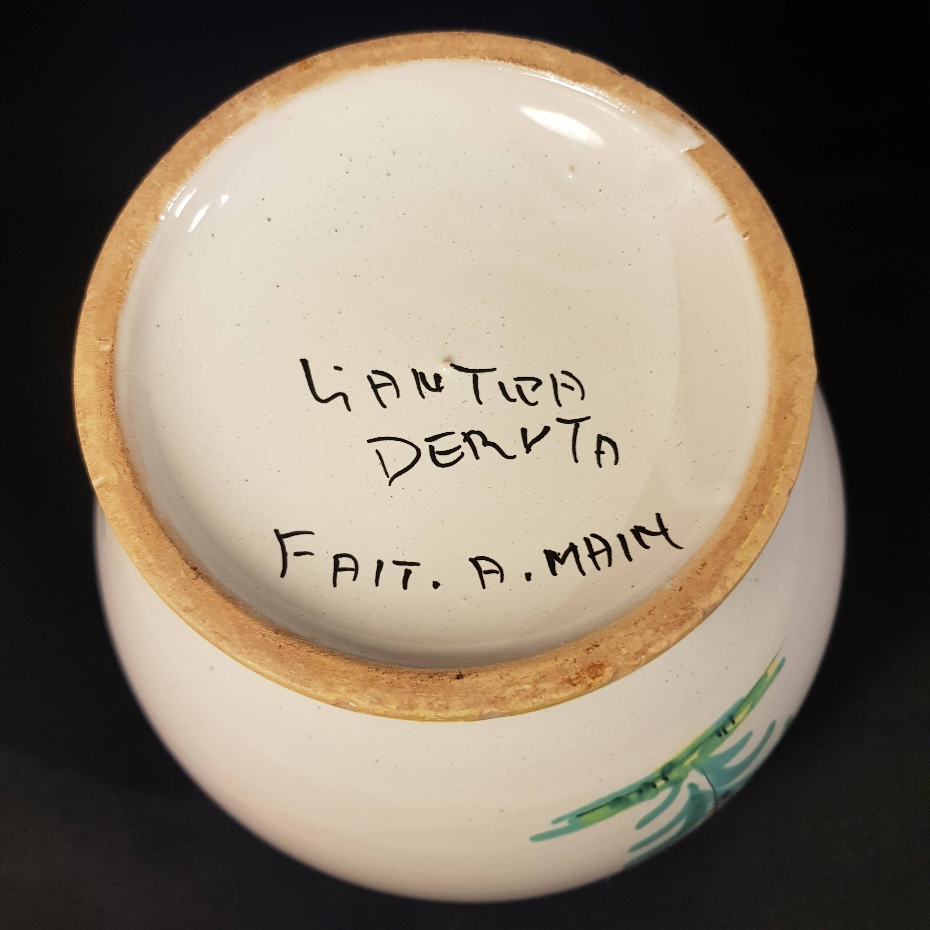 Italian earthenware vase