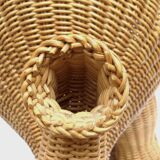 Elephant bass table in rattan.