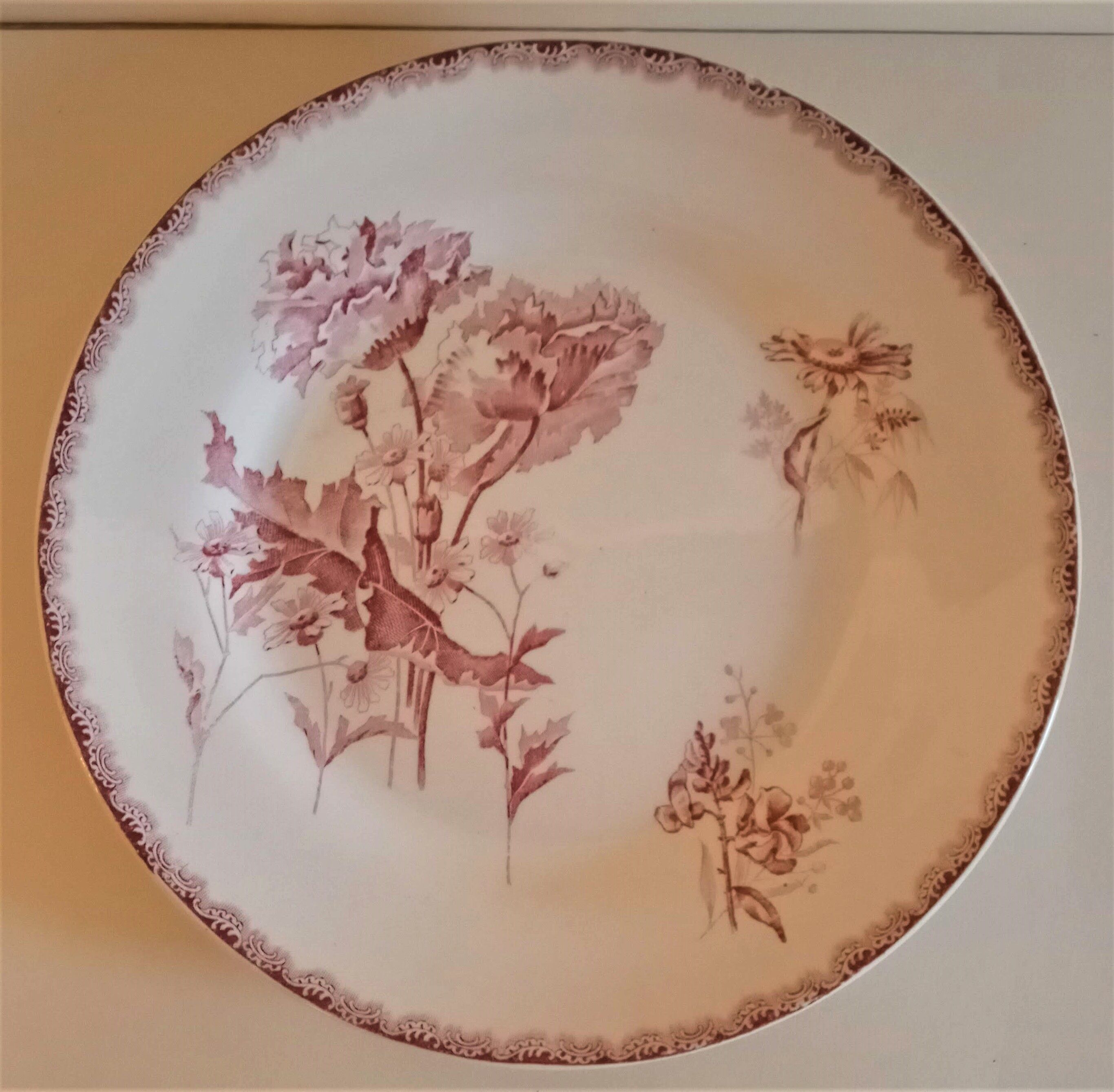 Plate in pink earthenware Provencal decoration HB & Cie, Choisy-le-Roi - 3