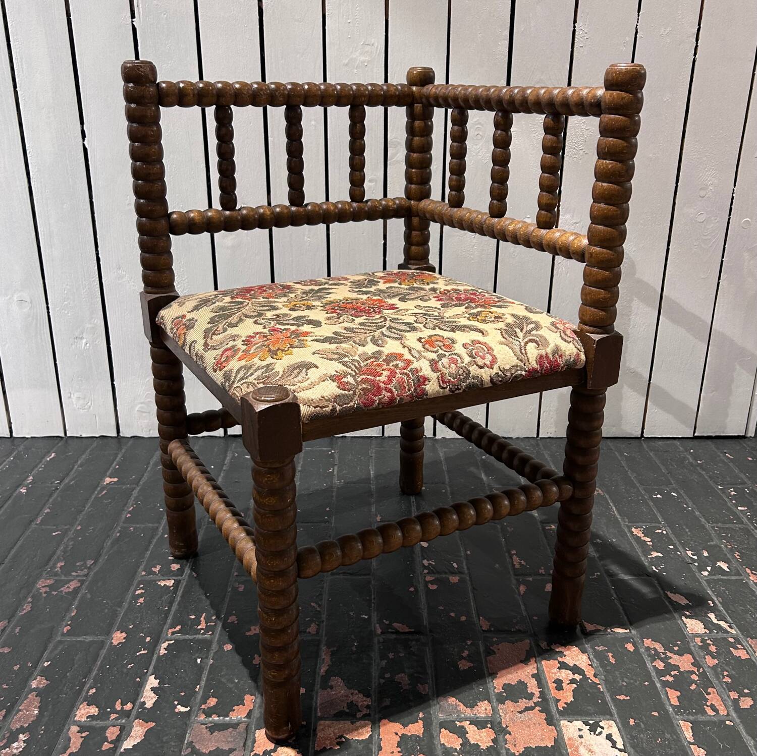 Chaise d’angle en tapisserie