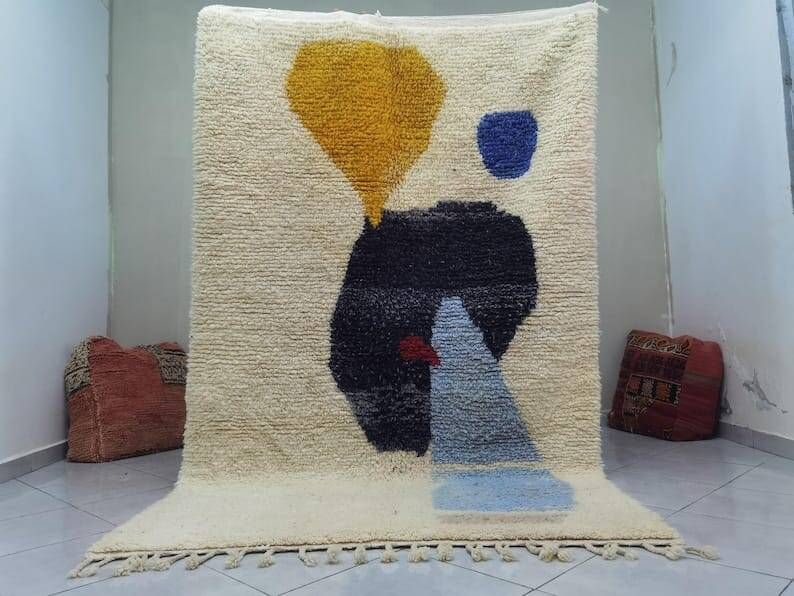 Tapis beni ouraine tissé main artisanale traditionnelle à motifs colorés