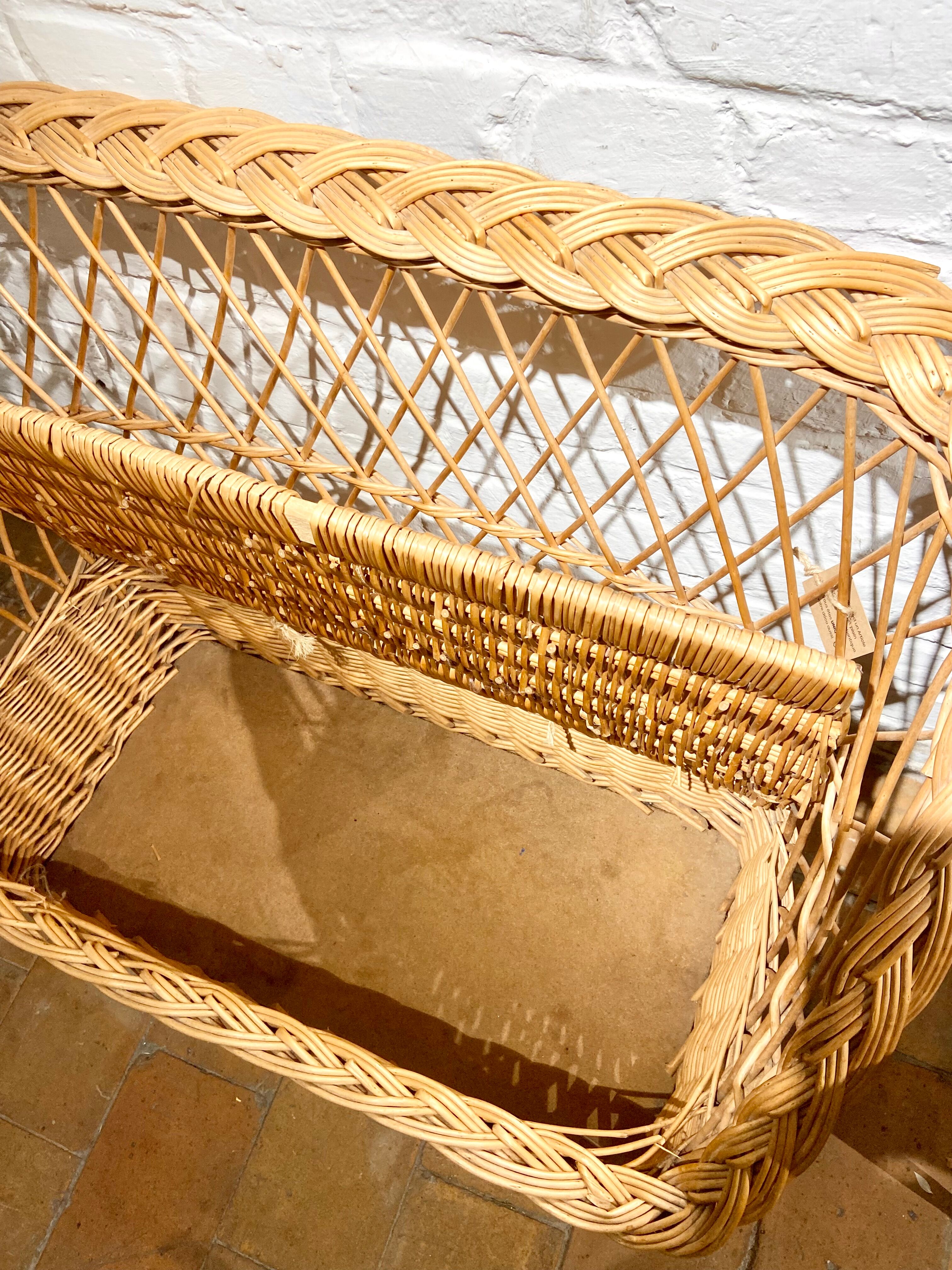 Wicker bench
