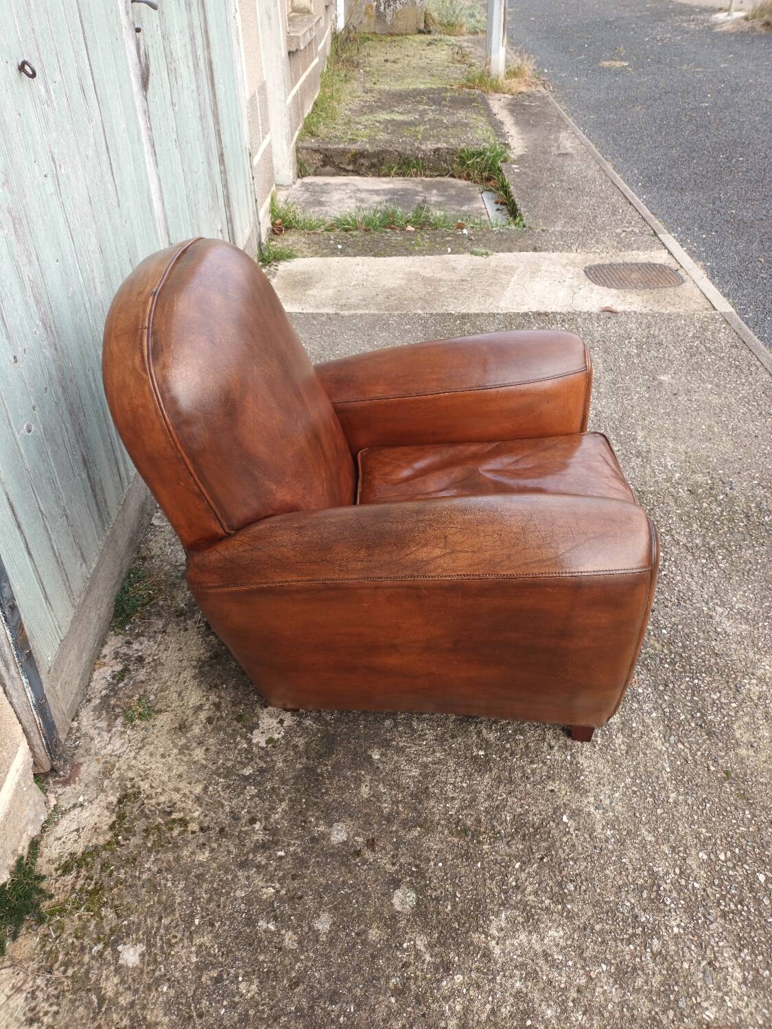 Leather club chair