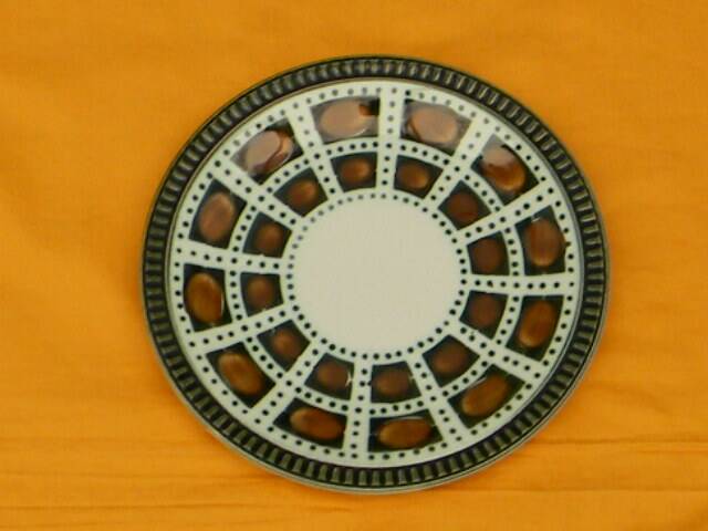 5 vintage ceramic dessert plates Boch Belgium