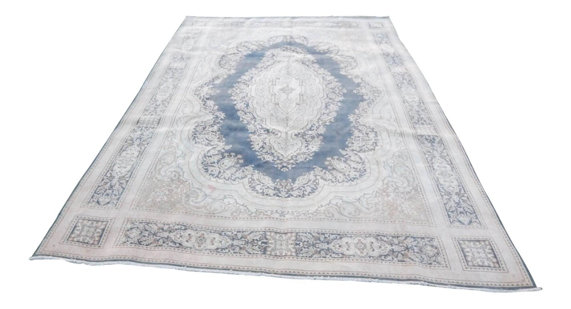 Vintage Turkish Oushak rug 254x354 cm