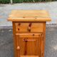 Commode vintage en bois massif des années 80