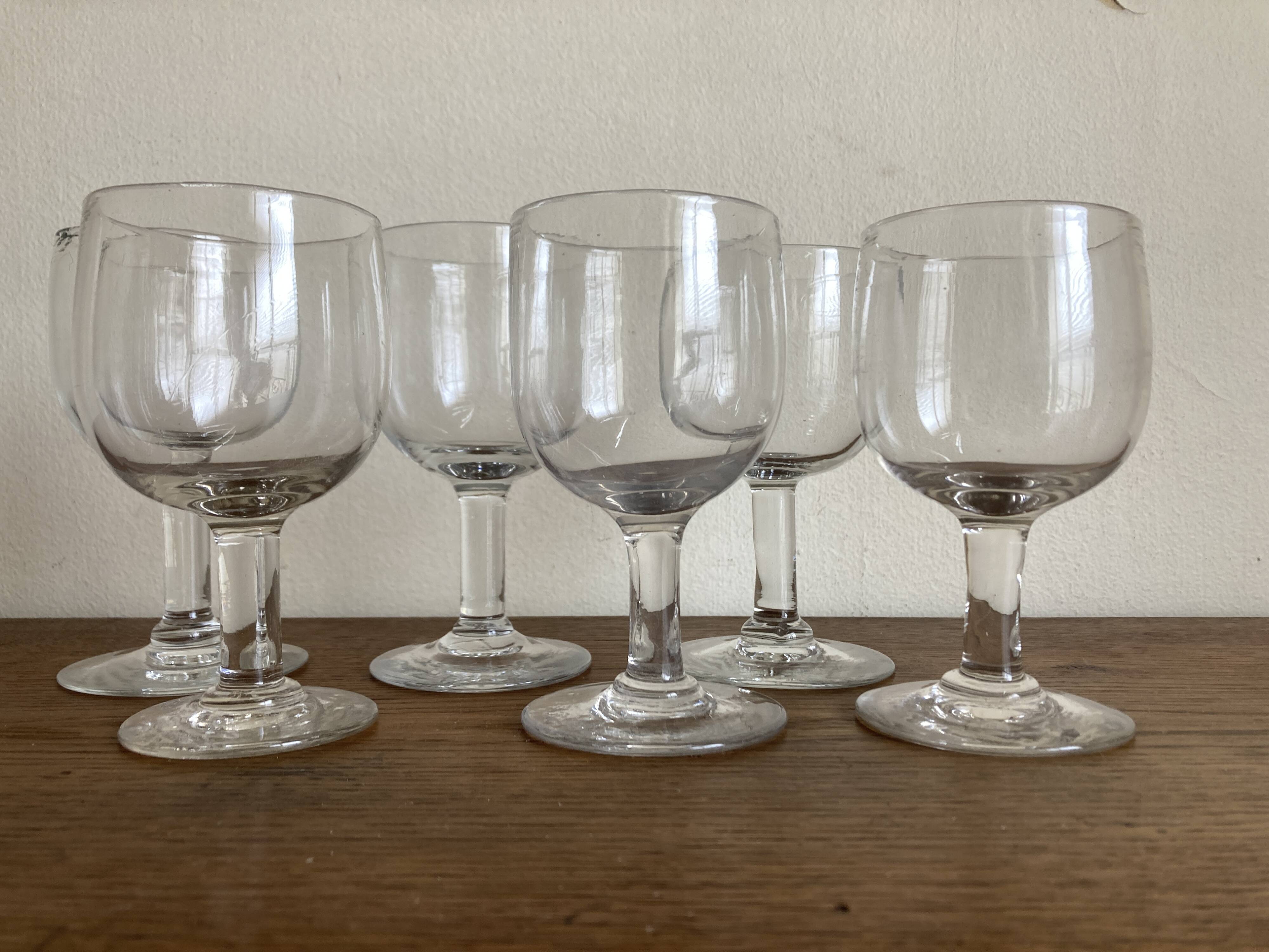 Set de 6 verres tulipe comptoir de bistrot  1950 en verre irrégulier
