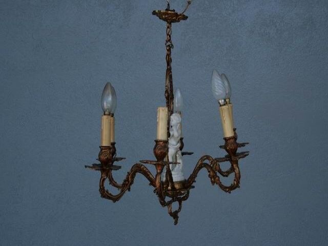 Napoleon III biscuit baby chandelier