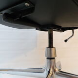 Charles Eames "Time Life" office chair edited by Herman Miller