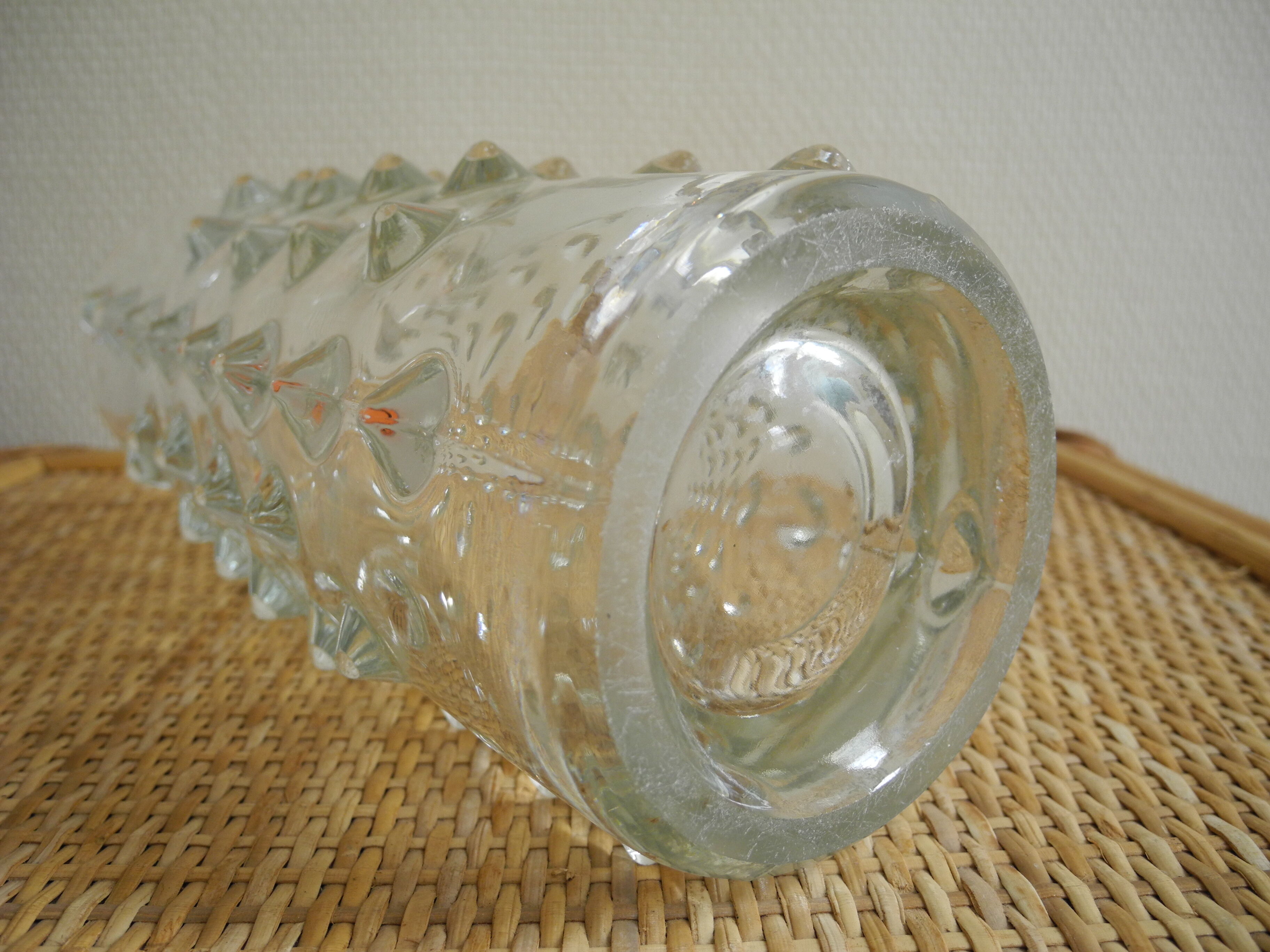 Vase verre moulé pointes