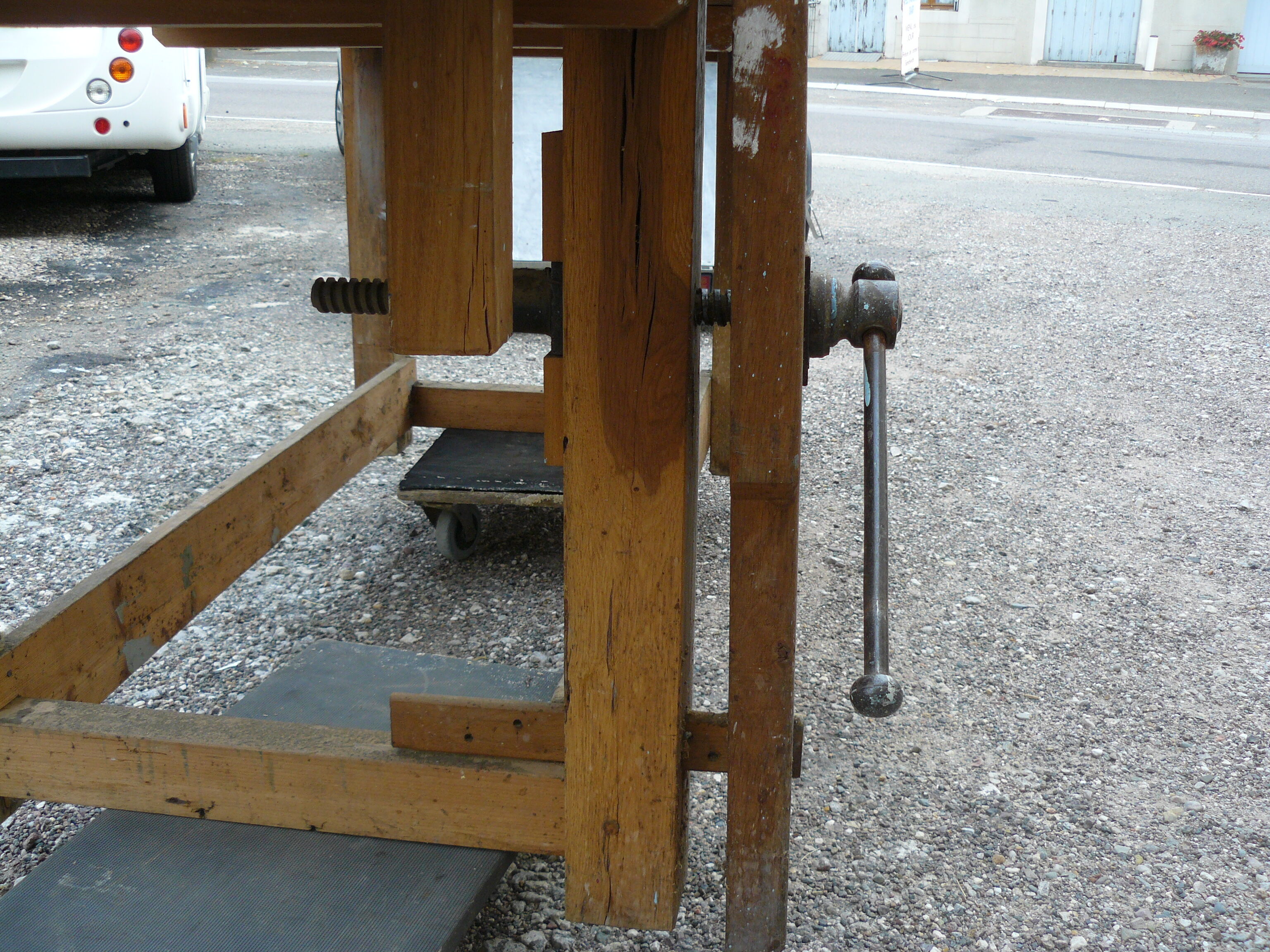 Established former carpenter