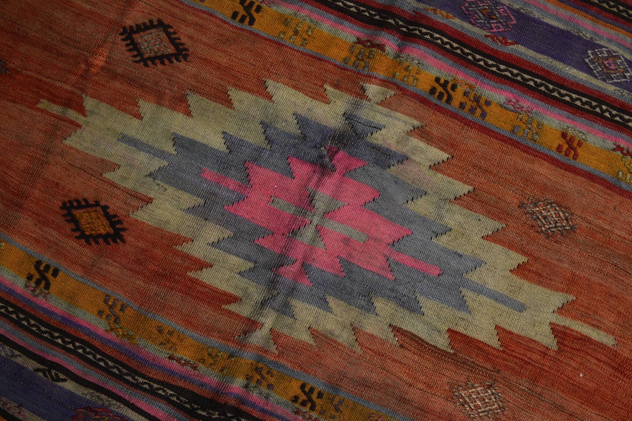 Tapis Kilim Anatolien Vintage – Rayures Ethniques, Tissé Main , 176x242 Cm