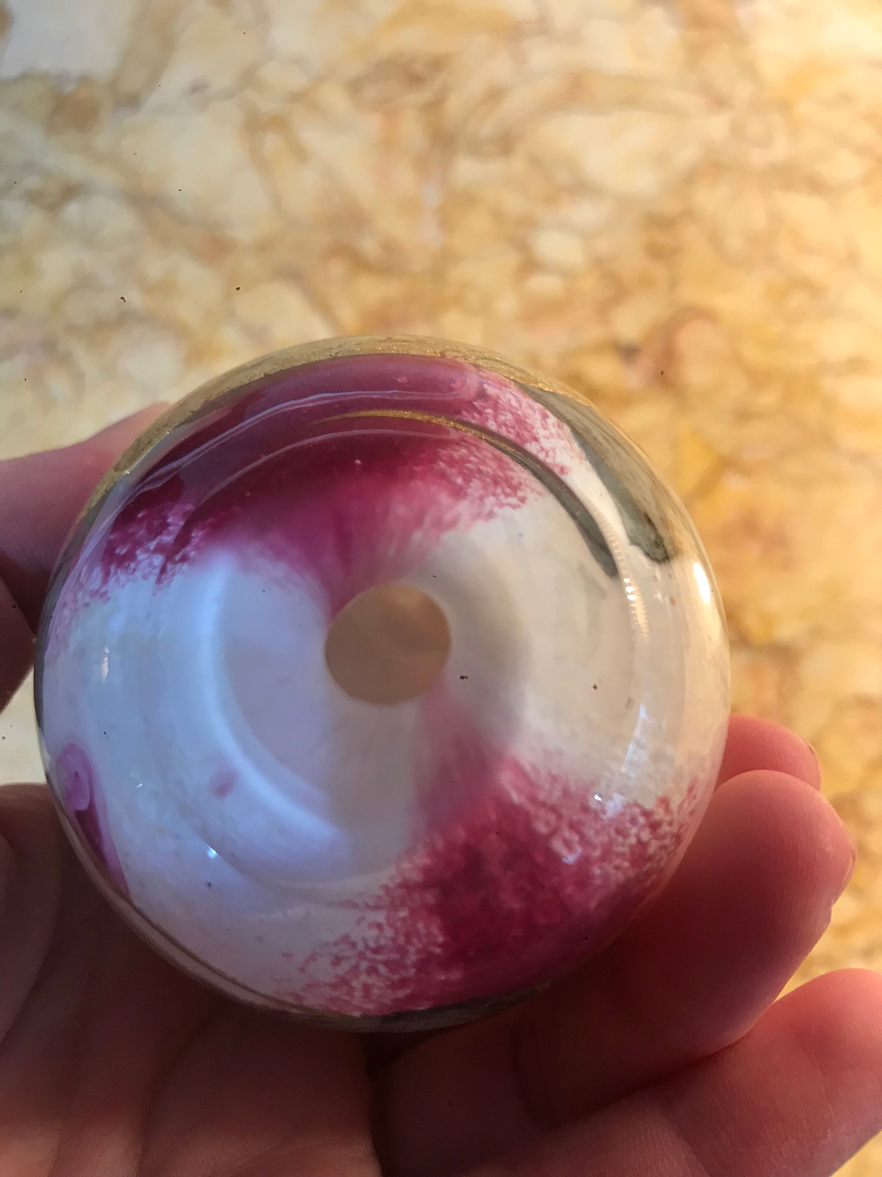 Branly egg-shaped paper press