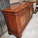 Low buffet in massive cherry has customised