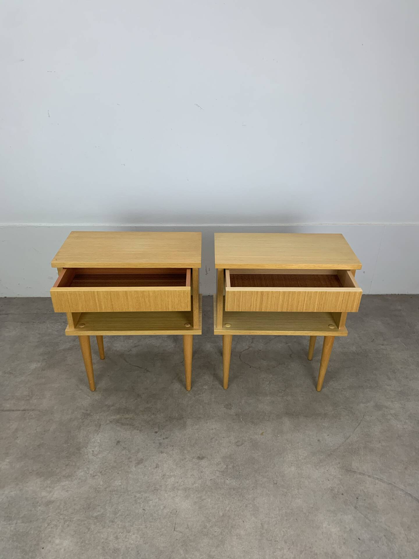 Paire de tables de chevet vintage années 60, bois blond