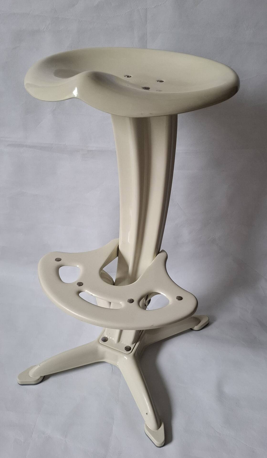 Tabouret  Lotus Yasu Sasamoto  Dulton Co. Ltd.