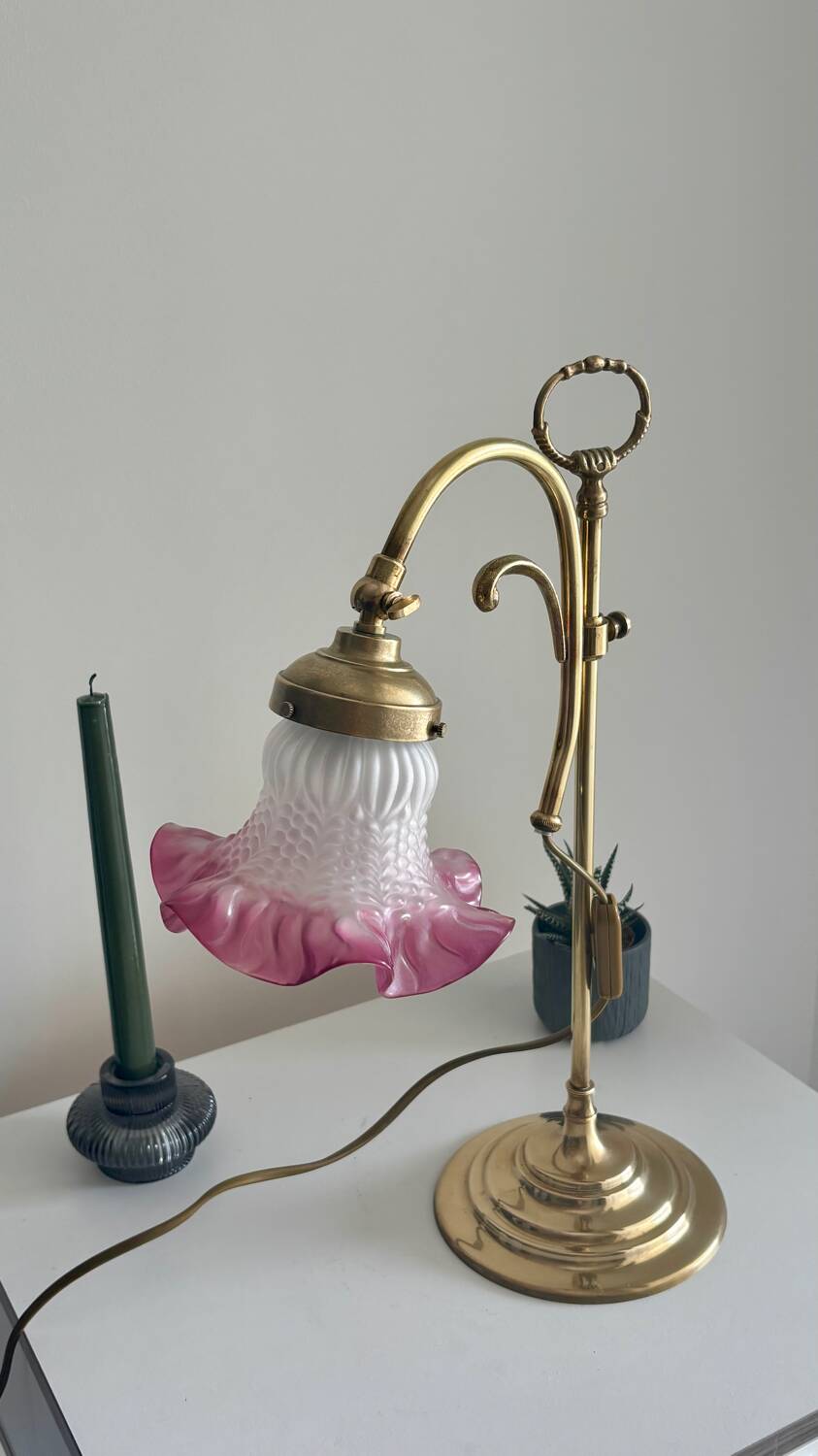 Art Nouveau style lamp in gilded brass and pink opaline tulip