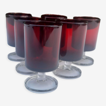 6 verres rouges