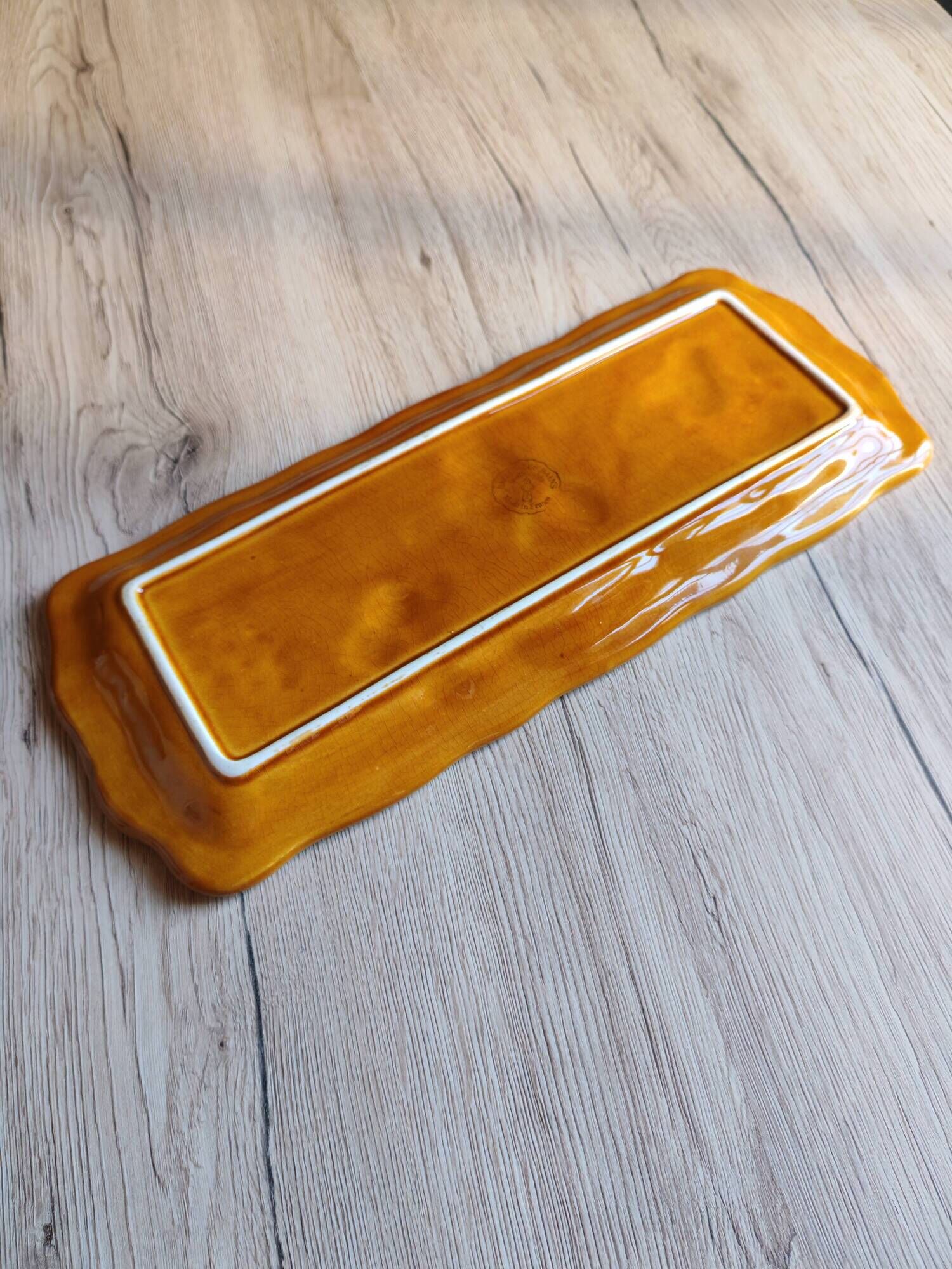 Vintage barbotine pocket dish from Salins les Bains, relief decoration of fruits.