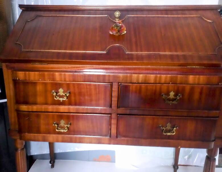 Louis XV mahogany shipowner's desk, 18th century